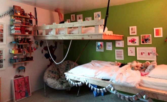hanging kids bed